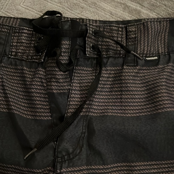 Mens Quick Silver Shorts size 32 - Picture 3 of 5
